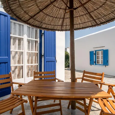 Sunrock - Menexes Naxos City
