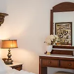 Sunrock - Menexes Aparthotel 3*