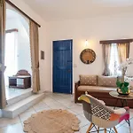 Sunrock - Menexes Aparthotel Naxos City