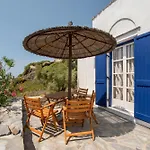 Sunrock - Menexes Aparthotel