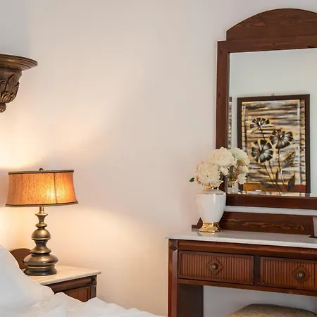 Sunrock - Menexes Appart hôtel 3*